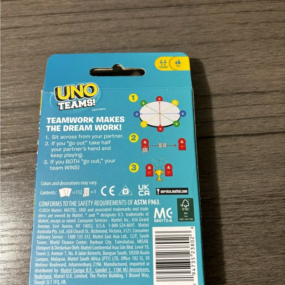 Mattel‎ UNO Teams Card Game - Blue and Red